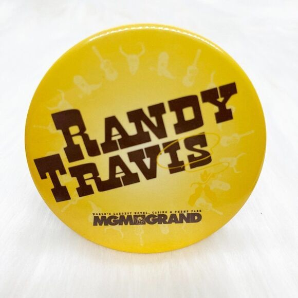 🔮 5/$25 Vintage Randy Travis at the MGM‎ Grand Pin - Picture 1 of 3
